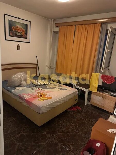 Romana, Dorobanti, oportunitate, apartament 2 camere, bloc 1980.